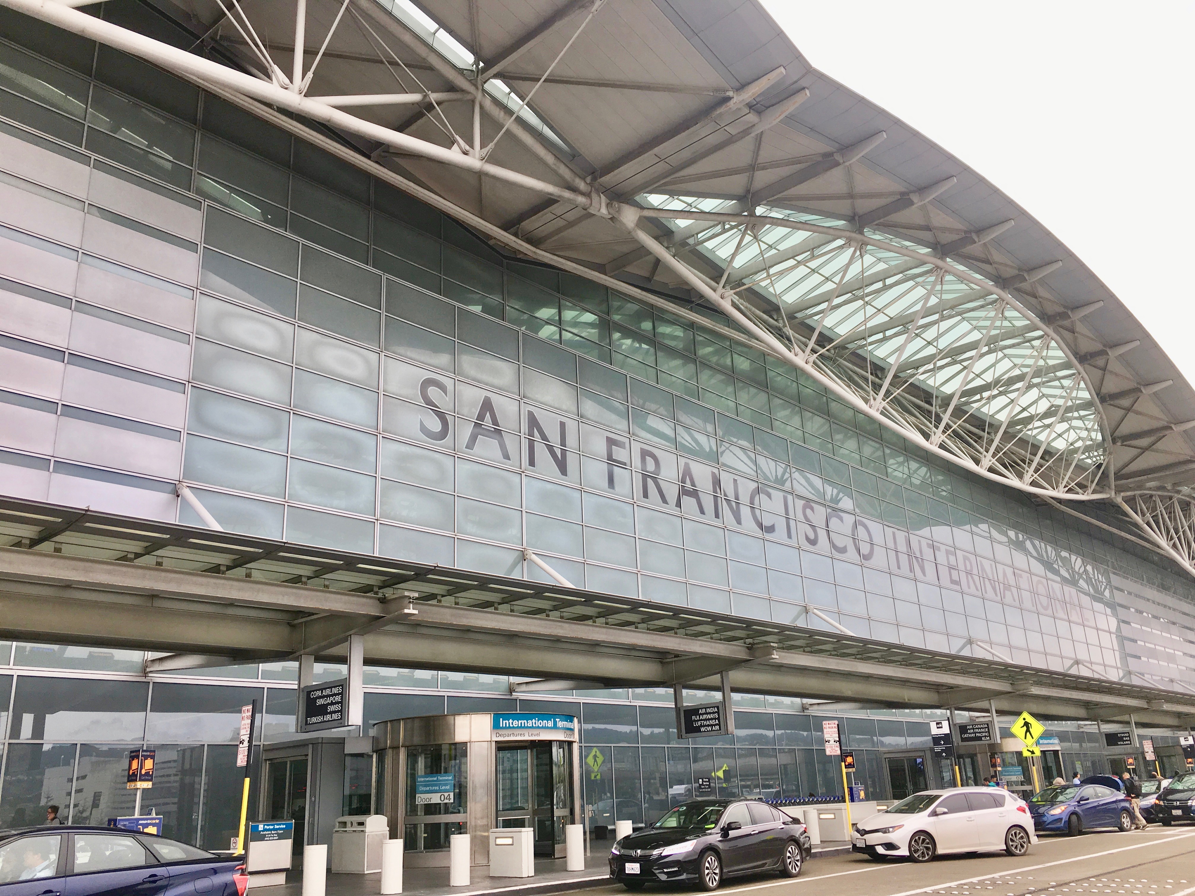 サンフランシスコ国際空港から市内への移動は何が便利 地下鉄 バート の乗り方やチケット購入方法も解説 Sf Clip